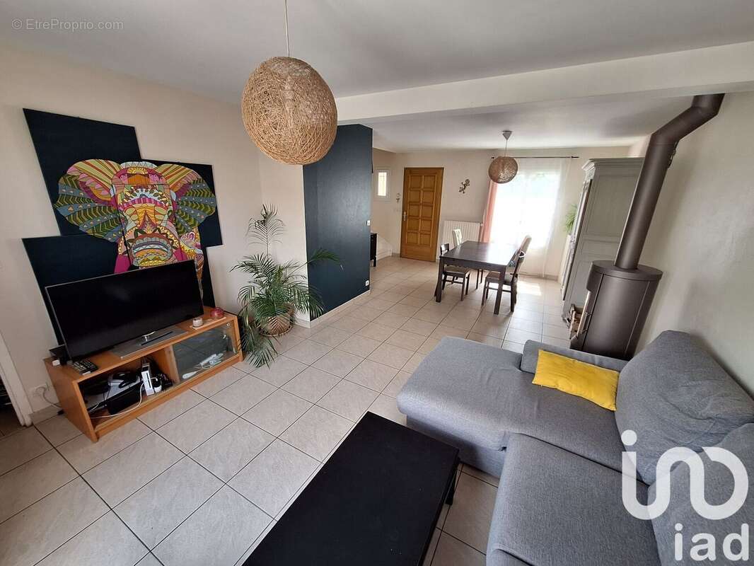 Photo 6 - Maison à VIRY-CHATILLON