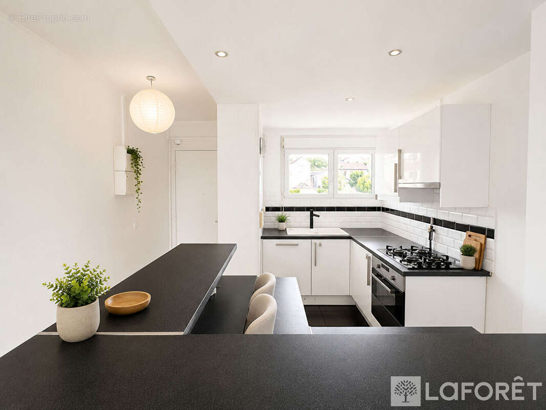 Appartement à RUEIL-MALMAISON