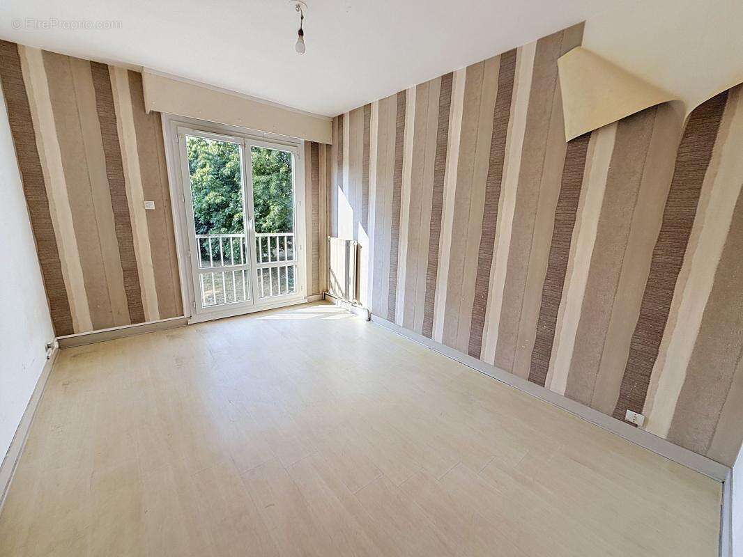 Appartement à rénover - photo 4
