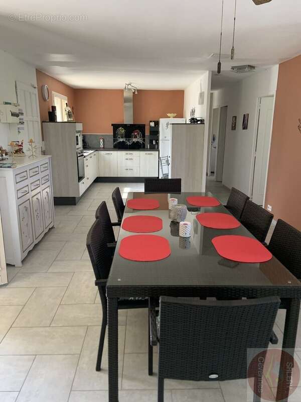 Belle villa de plaind- pied et son terrain de 1203m² - photo 5
