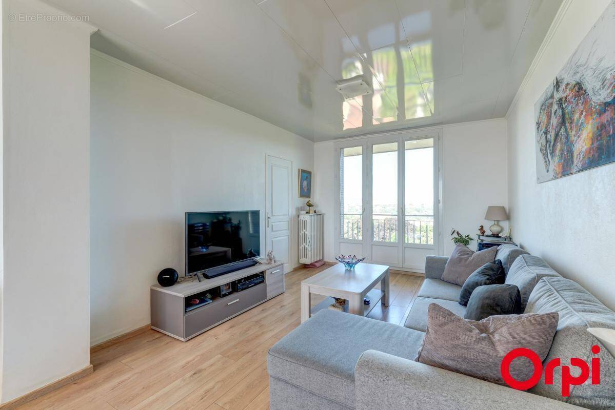 Appartement à CALUIRE-ET-CUIRE