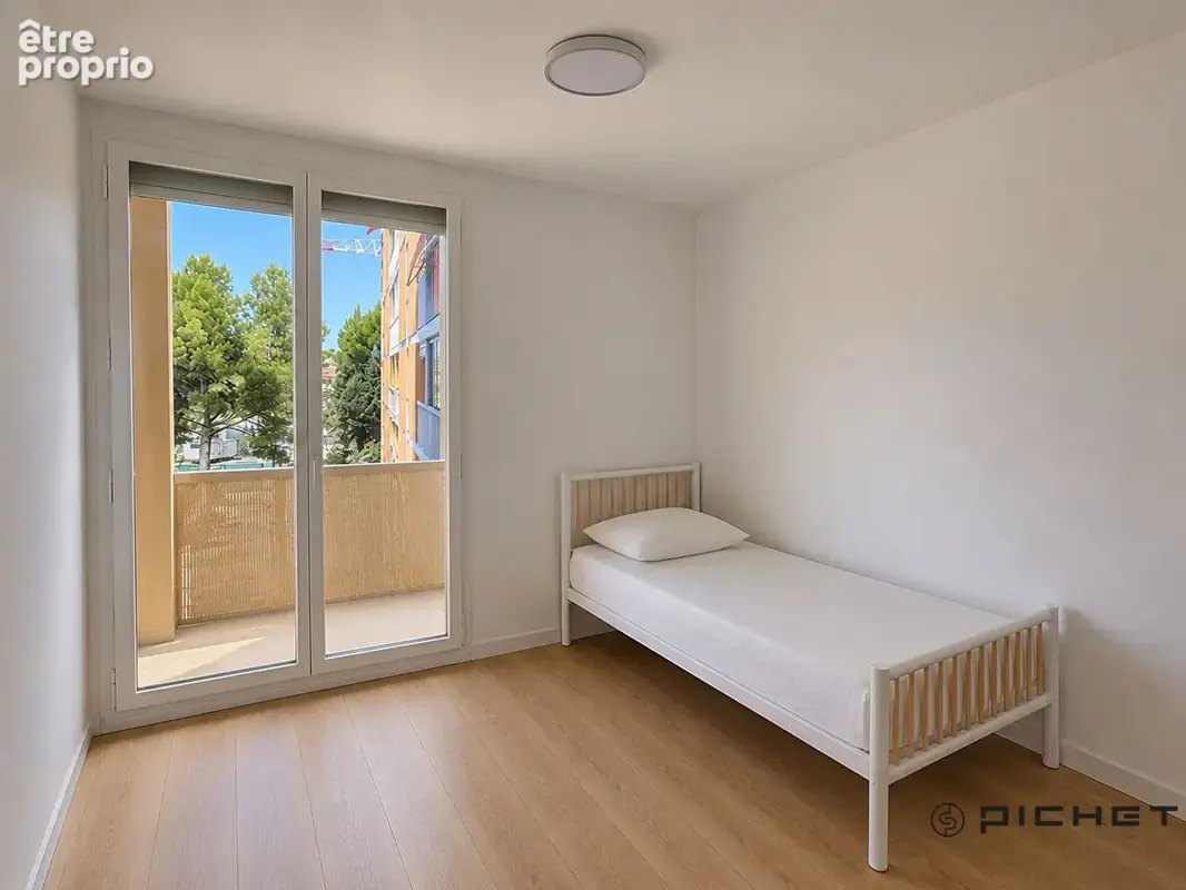 Duplex traversant avec extérieurs et cave - Saint-Jérôme - photo 8