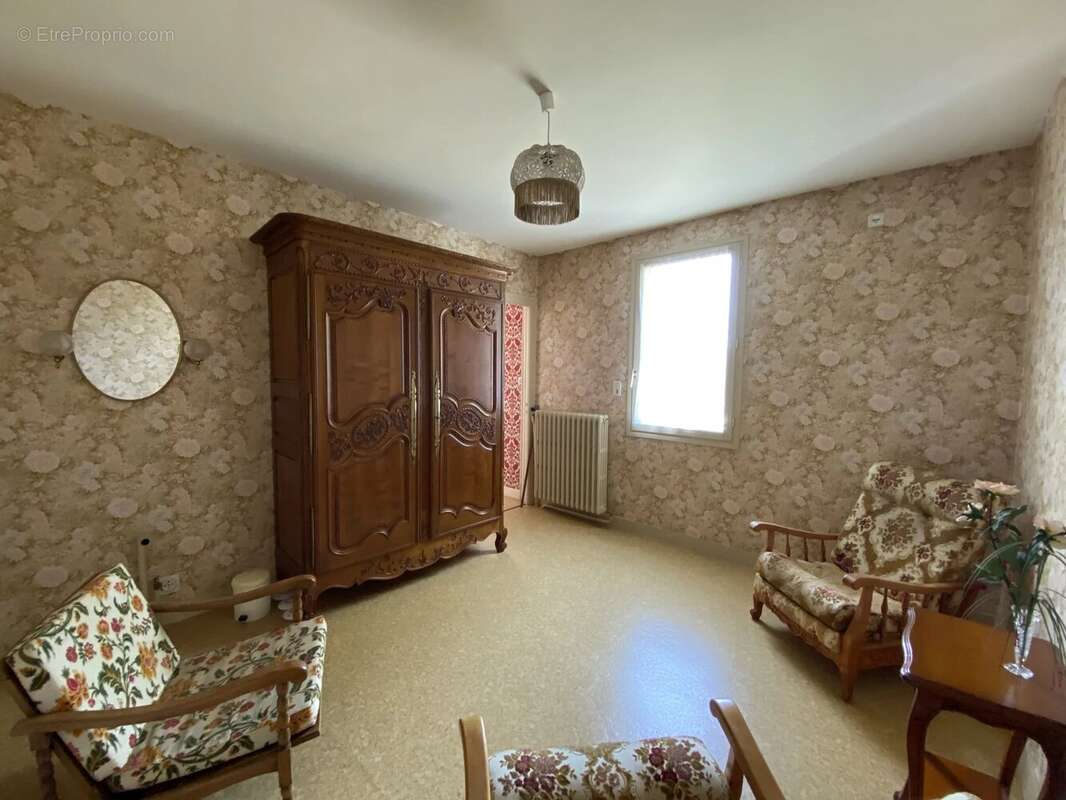 Belle maison familiale avec grand jardin à Bellac - photo 10