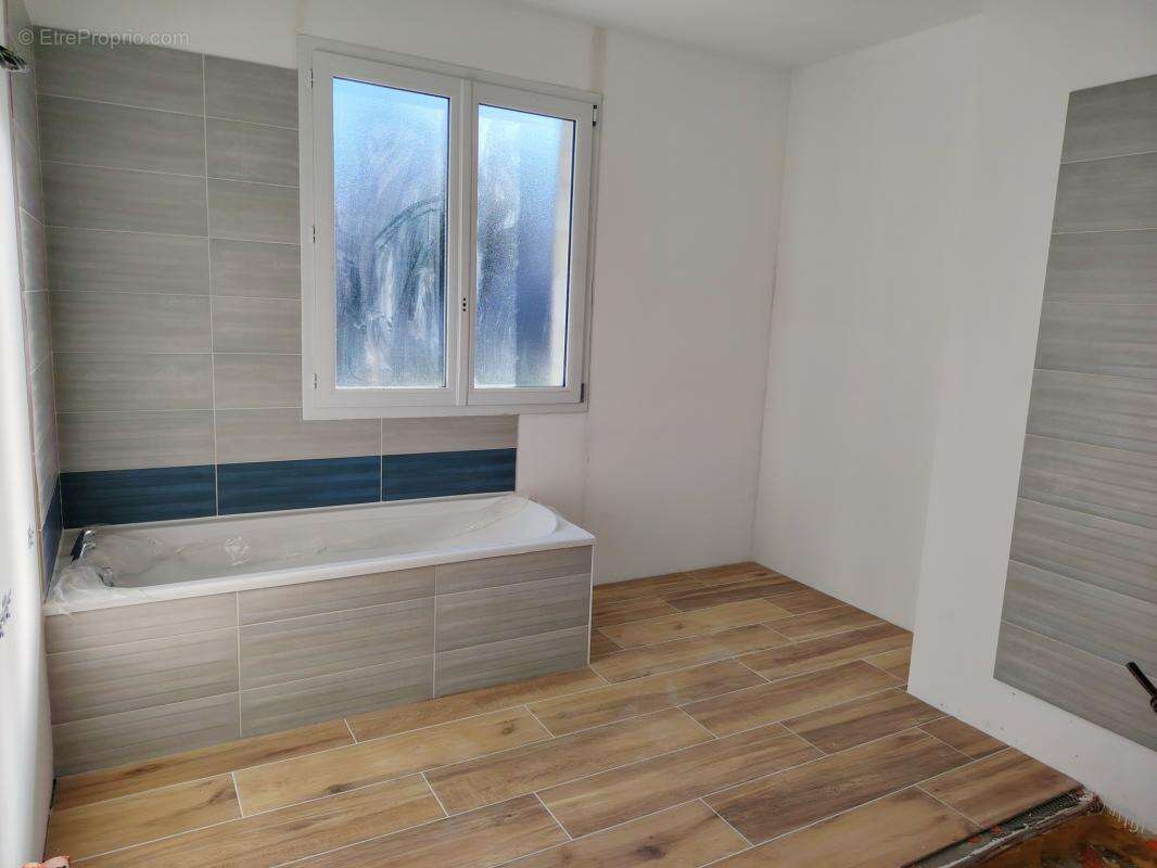 Maison à FOUSSIGNAC