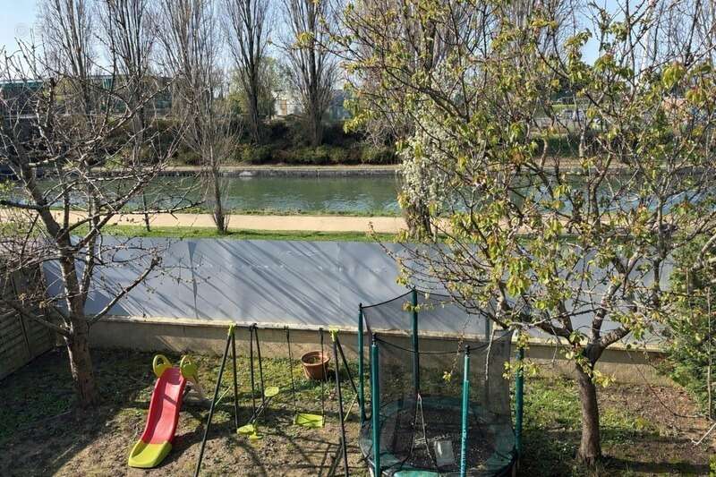 Maison à LES PAVILLONS-SOUS-BOIS