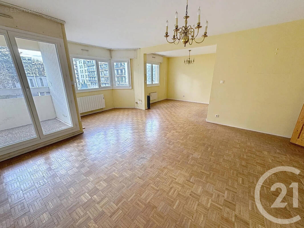 Appartement à LYON-7E