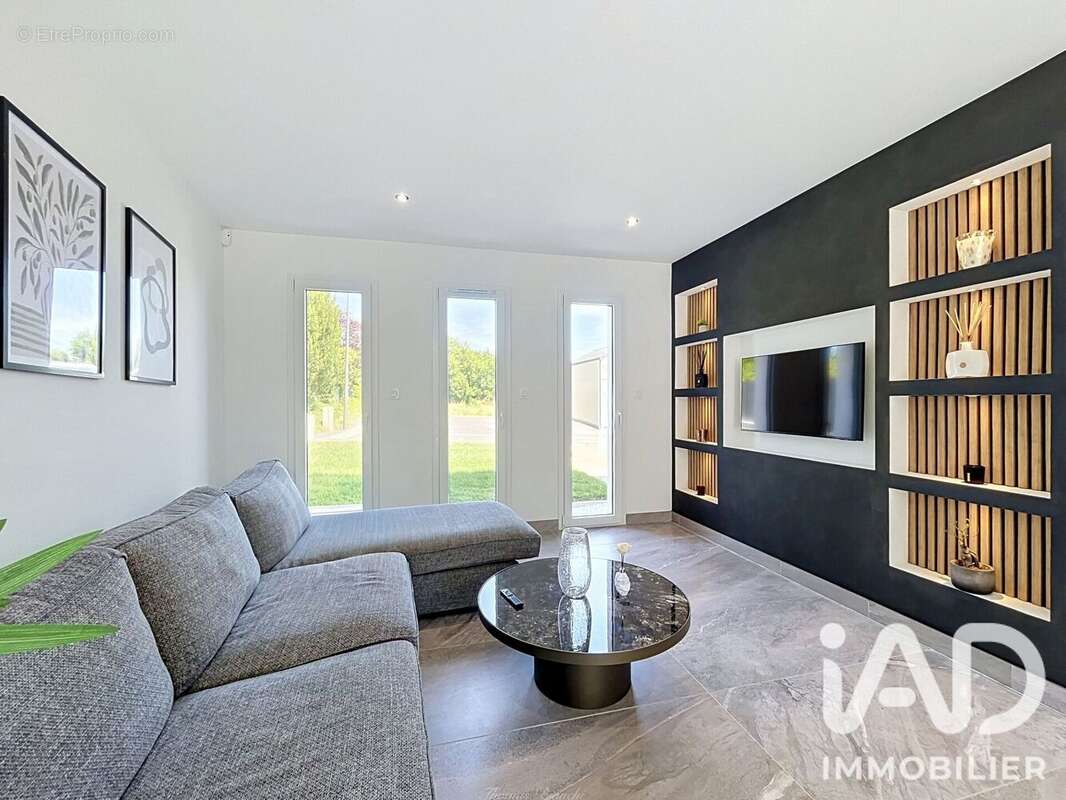 Photo 2 - Maison à VITRY-SUR-ORNE