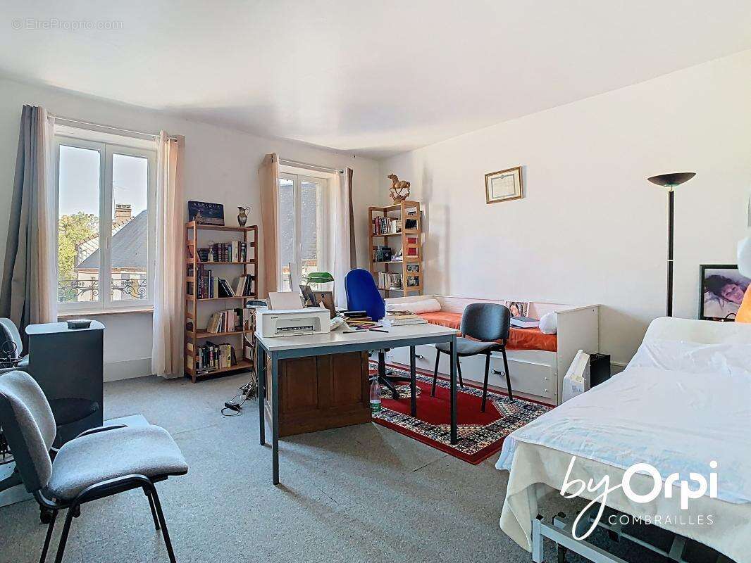 Maison à SAINT-MAURICE-PRES-PIONSAT