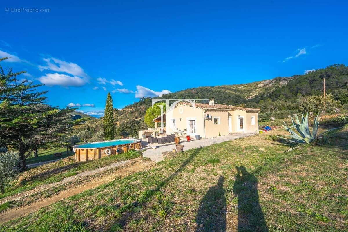 Maison à SAINT-ANDRE-DE-CRUZIERES