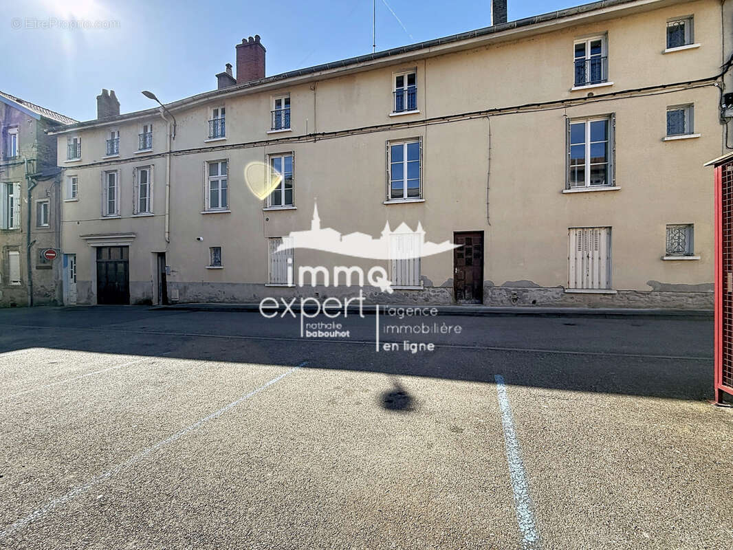Appartement à MIRECOURT