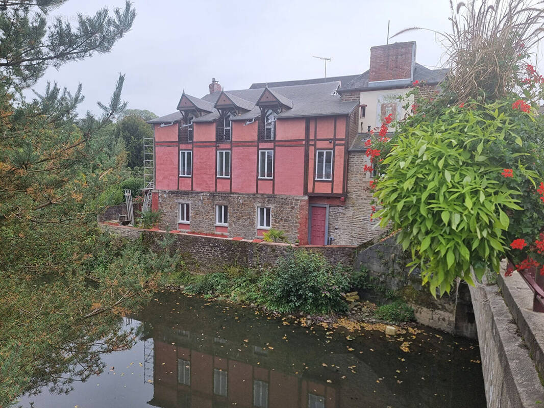 Maison à SAINT-HILAIRE-DU-HARCOUET