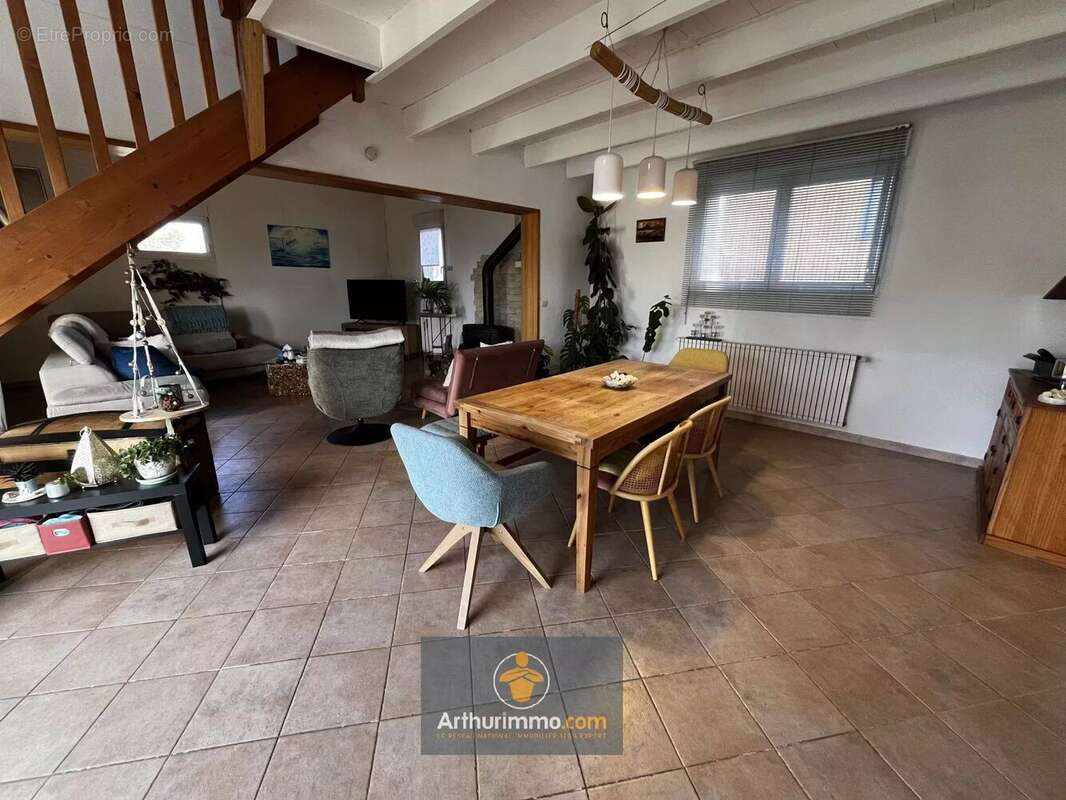 Maison à NUAILLE-D'AUNIS