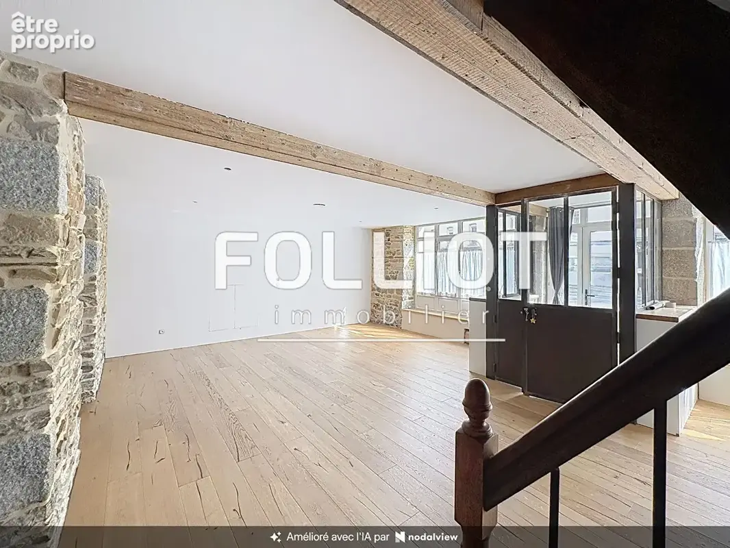 A VENDRE à Fougères centre  - Maison de 136m² avec terrasse et garage - photo 5