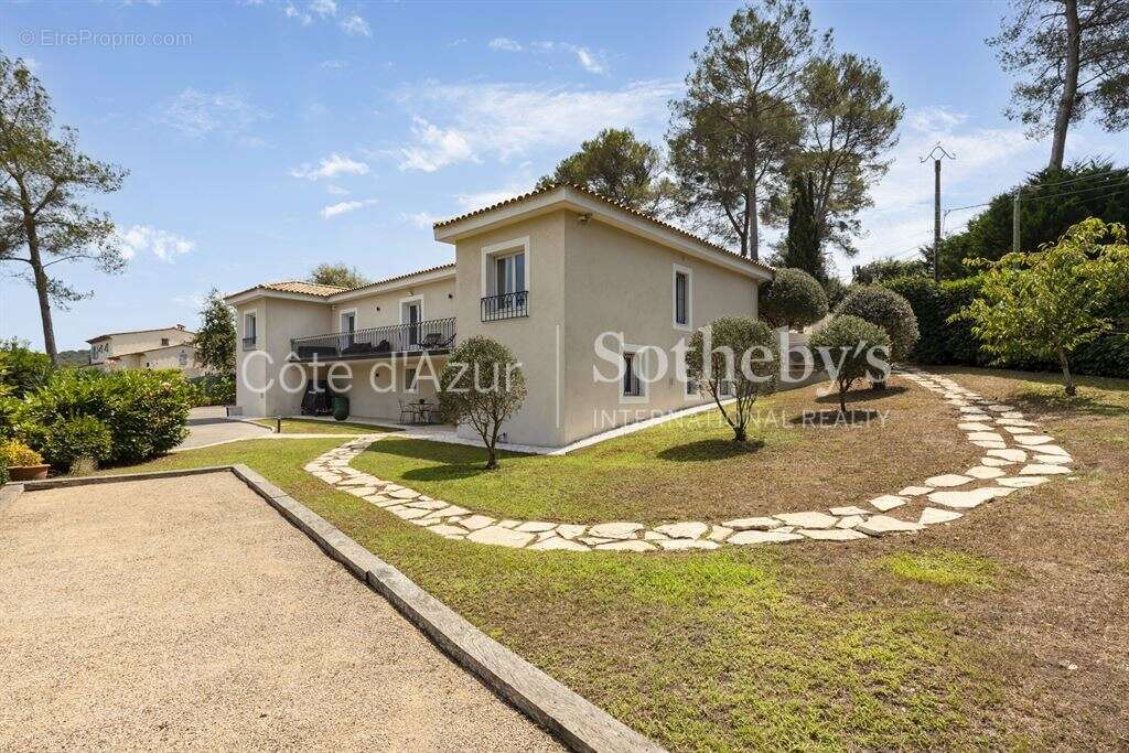 Maison à MOUGINS