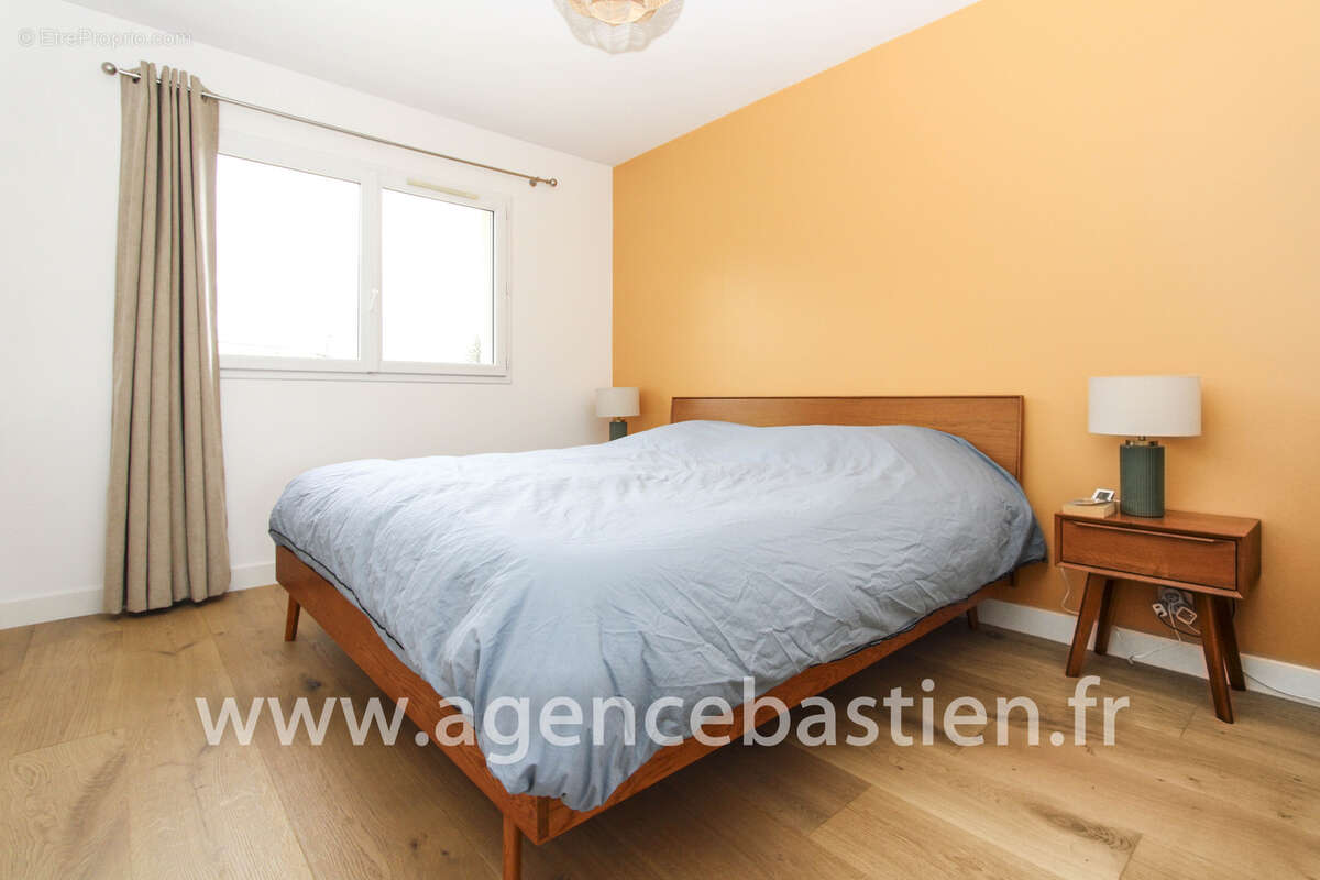 Appartement à SAINT-GENIS-POUILLY