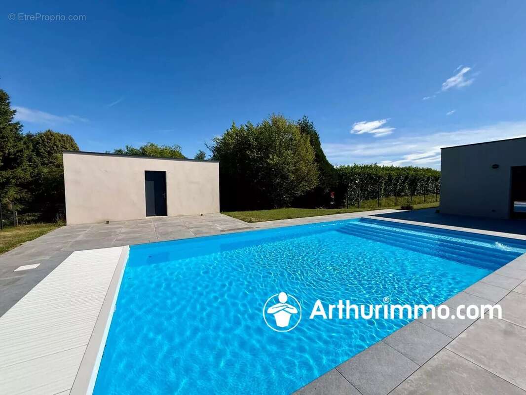 Maison contemporaine avec piscine à Saint-Germain-le-Châtelet - photo 3