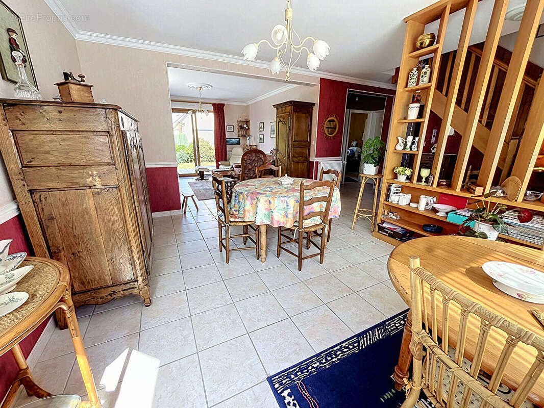 Maison Saint Senier Sous Avranches(50300),  6 pièce(s) , 115 m2, vie de plain-pied, 668m² de terrain - photo 3