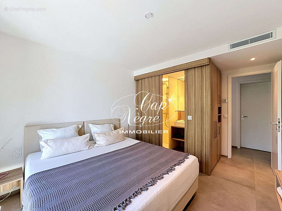 Propriété contemporaine avec magnifique vue mer au Rayol - photo 17
