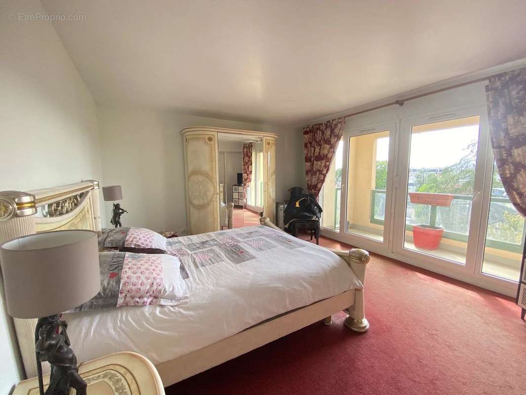 Appartement à LIVRY-GARGAN