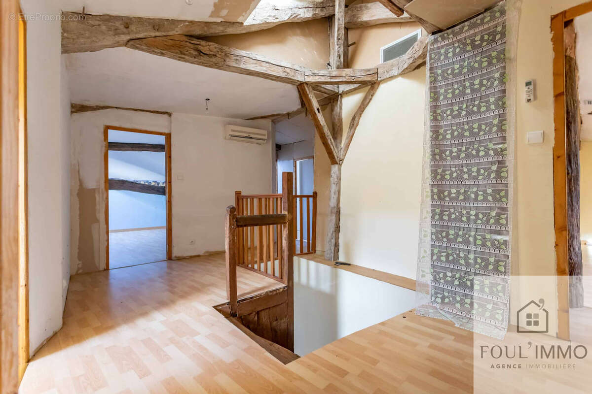 Maison à BEAUVILLE