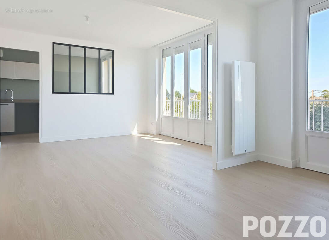 A Vendre - Granville - Appartement 4 pièces  76 m² - photo 2