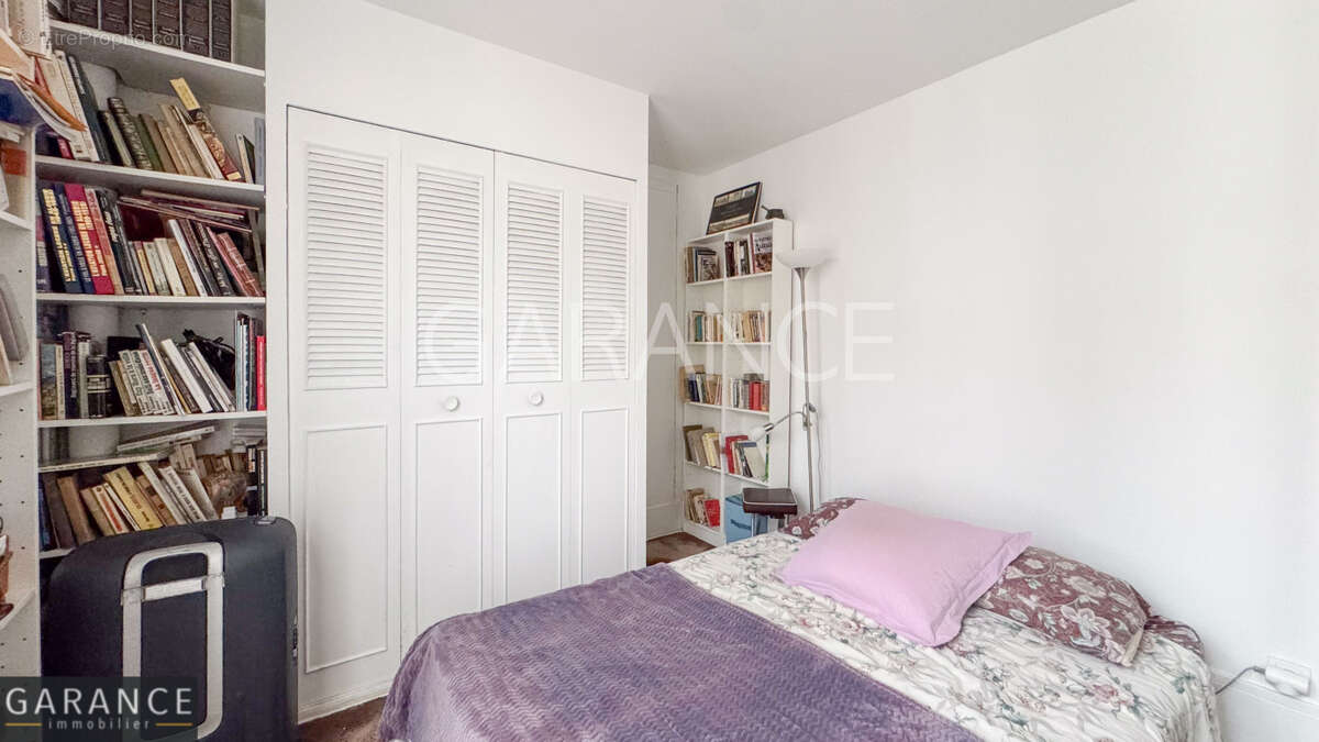 Appartement à PARIS-14E
