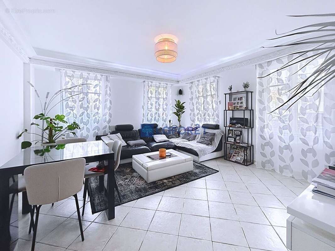 Appartement à BUSSY-SAINT-GEORGES