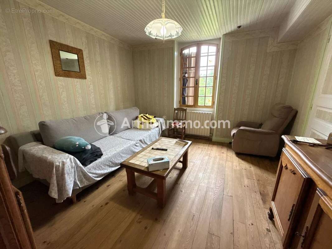 Maison à SAINT-ASTIER