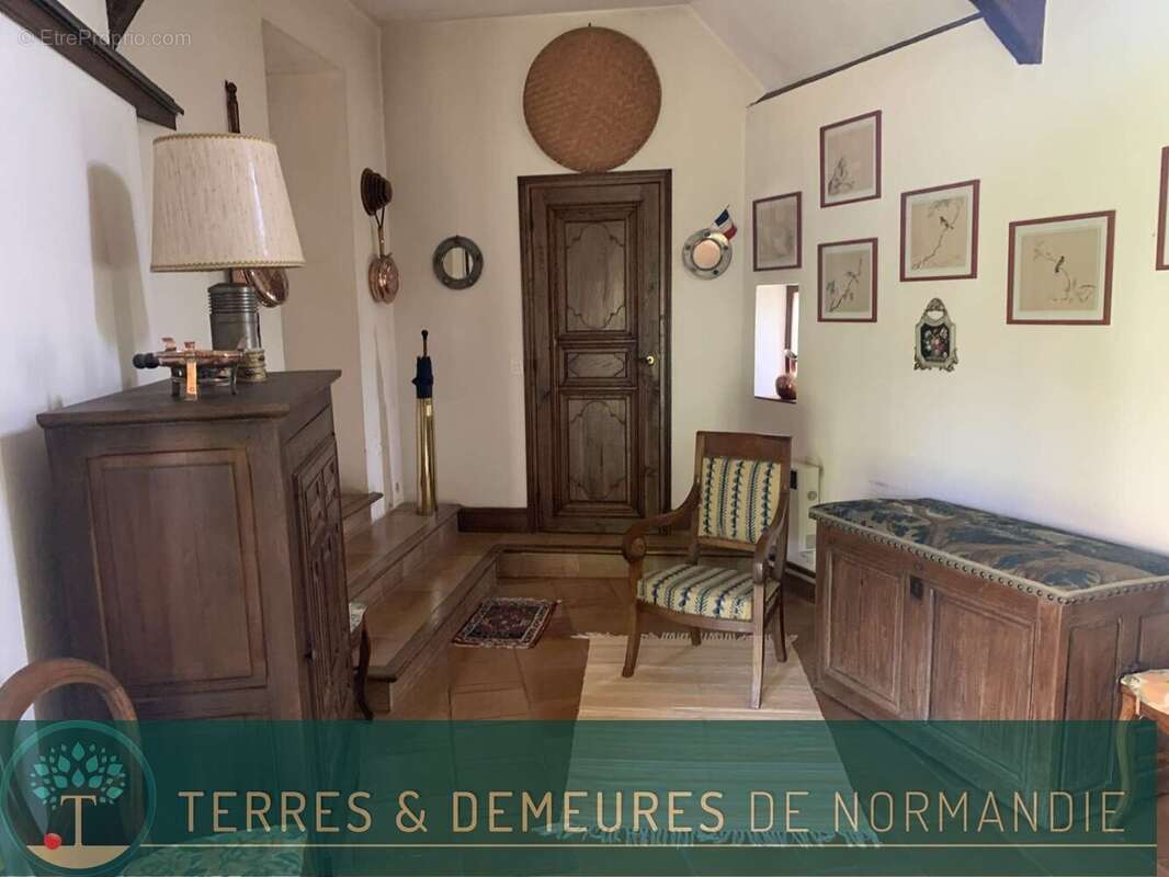 Maison à MESLAY