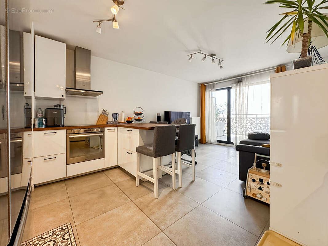 Appartement à ROSNY-SOUS-BOIS