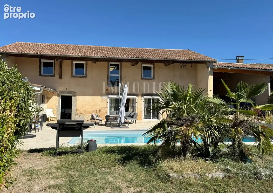 Maison à GENOUILLEUX