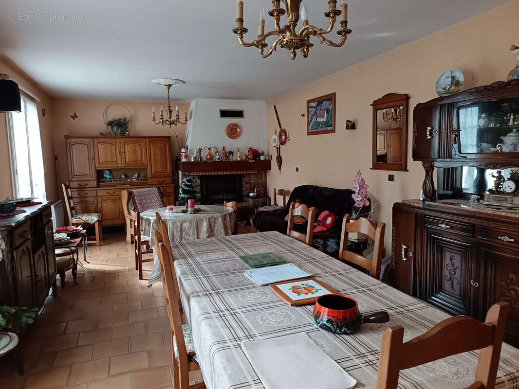Maison à MONCEAUX