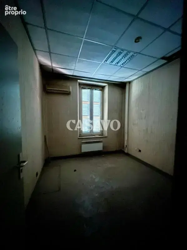 Vente Immeuble 1 pièce de 220m² - 83170 Brignoles - photo 5