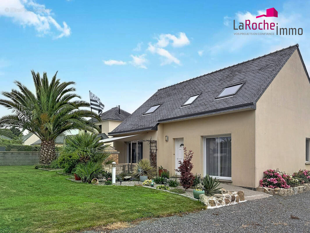 Maison à PLOUNEVENTER