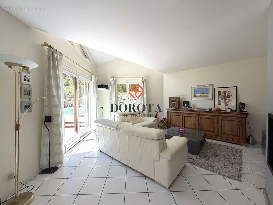 Maison 167 m² à La Combe-De-Lancey  - photo 7