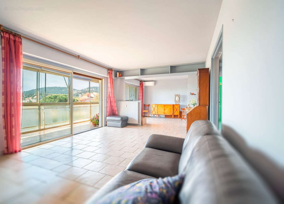 Appartement à HYERES