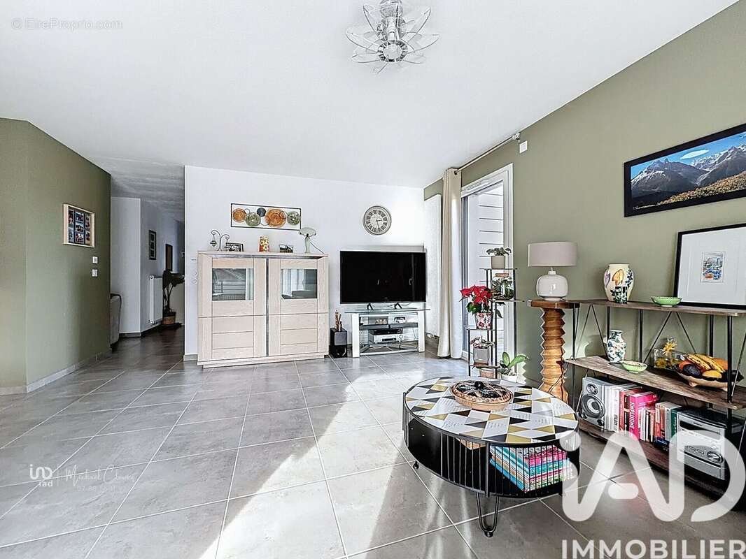 Photo 5 - Appartement à LA ROCHE-SUR-FORON