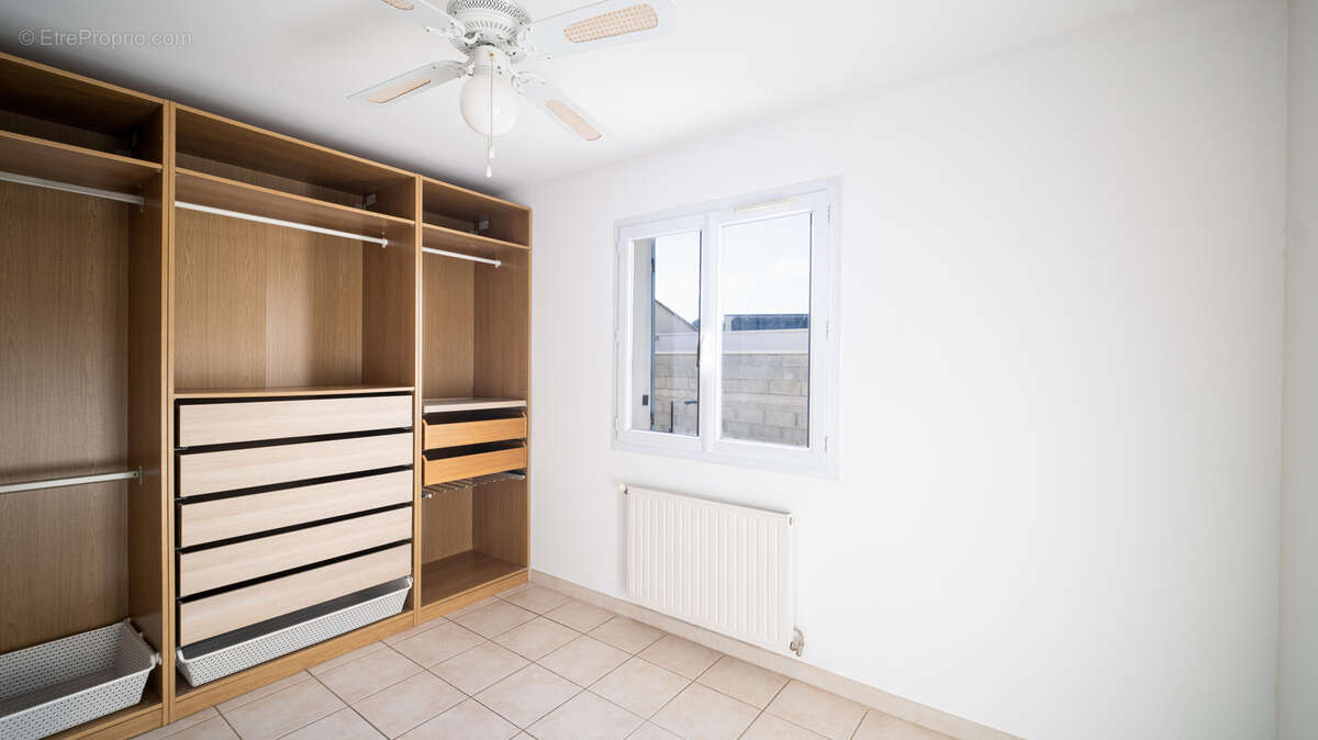 Maison à MONTELIMAR