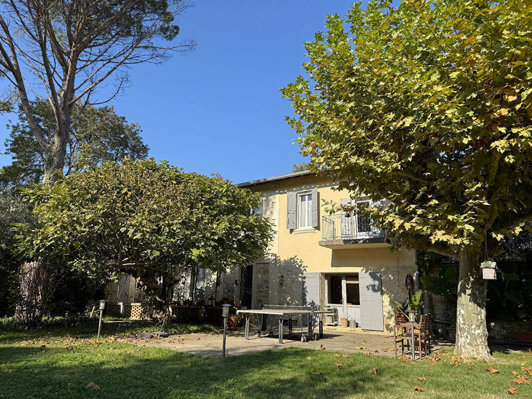 Maison à VILLENEUVE-LES-AVIGNON