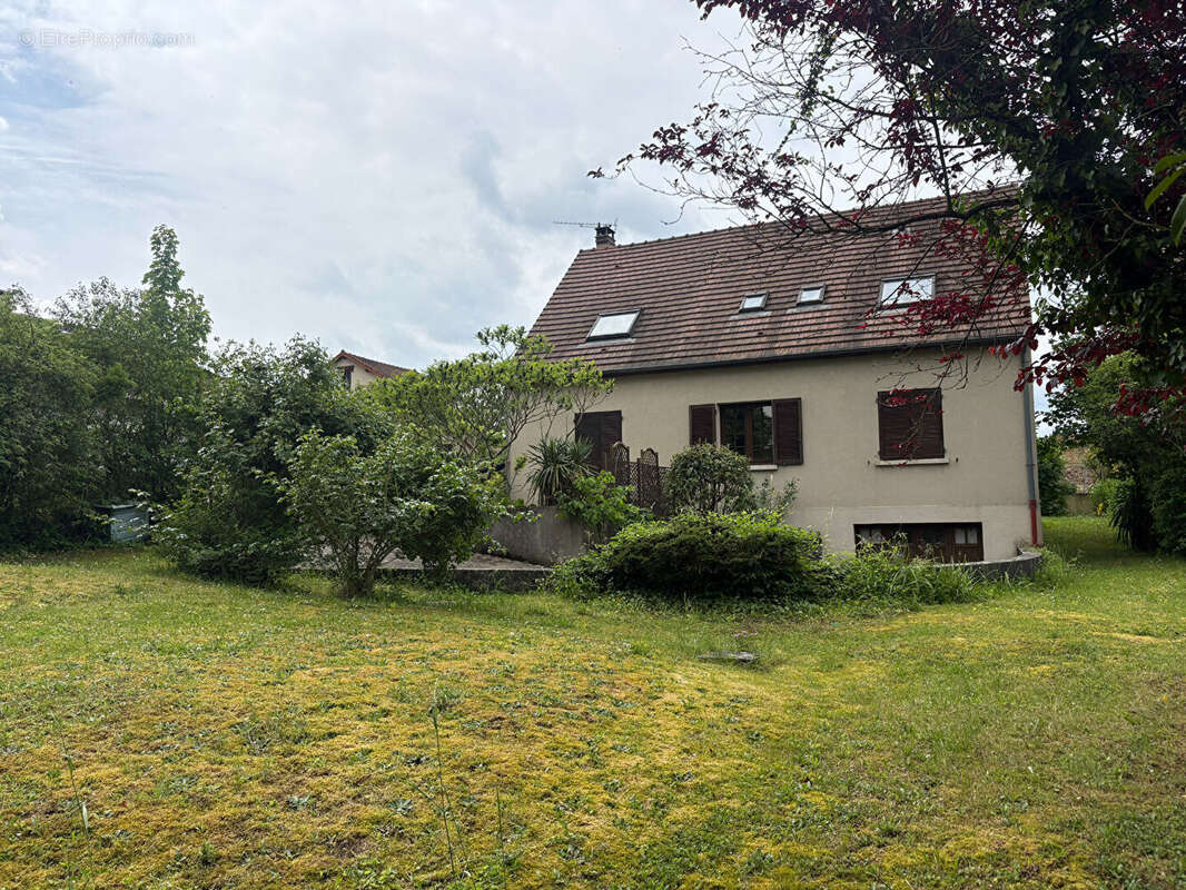 Maison à FREPILLON
