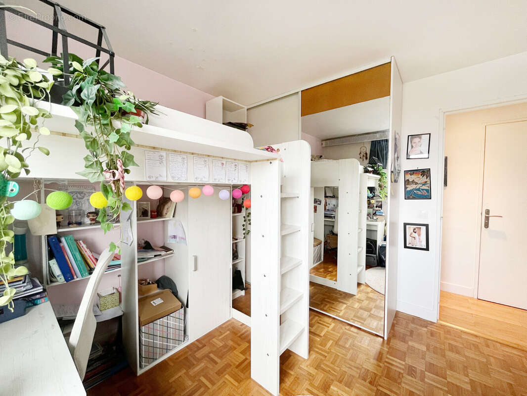 Appartement à NOGENT-SUR-MARNE