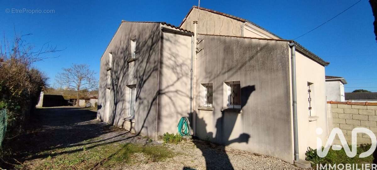 Photo 3 - Maison à CHERBONNIERES