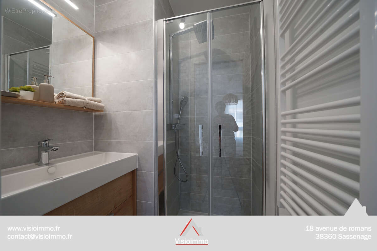Appartement à MEYLAN
