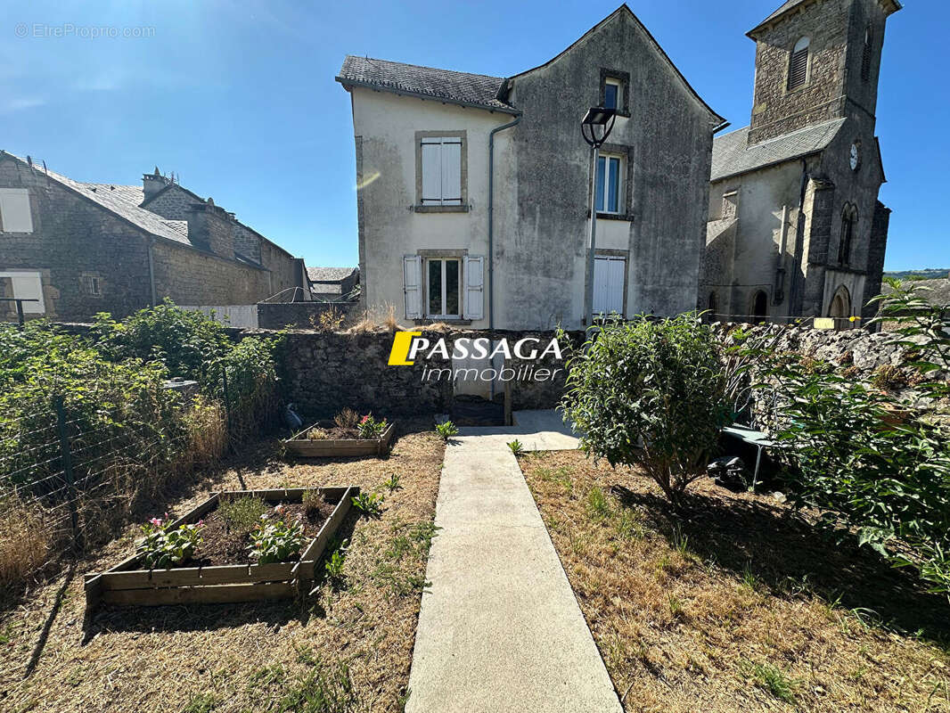 A VENDRE - Maison d'habitation de type 3 et jardin - RECOULES PREVINQUIERES - photo 12
