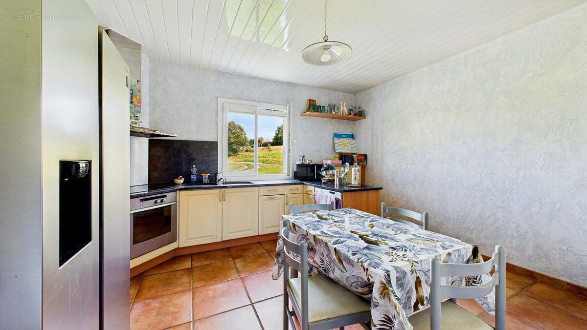 Maison à LIVRON-SUR-DROME