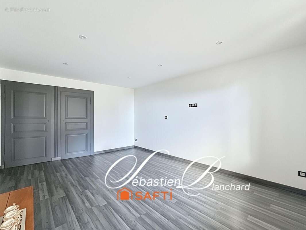 Photo 7 - Maison à CHINDRIEUX