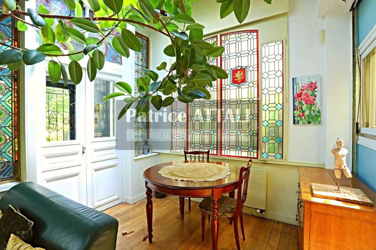 Maison à SAINT-MAUR-DES-FOSSES