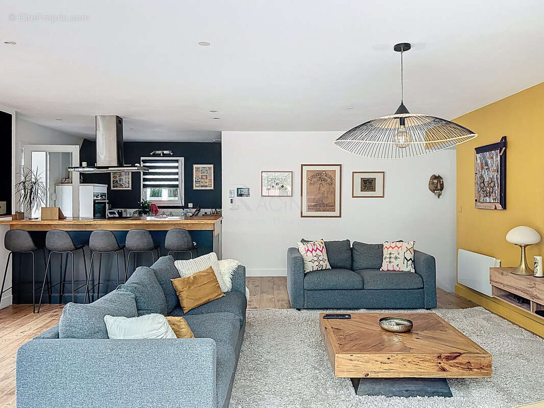 Maison à BASSUSSARRY