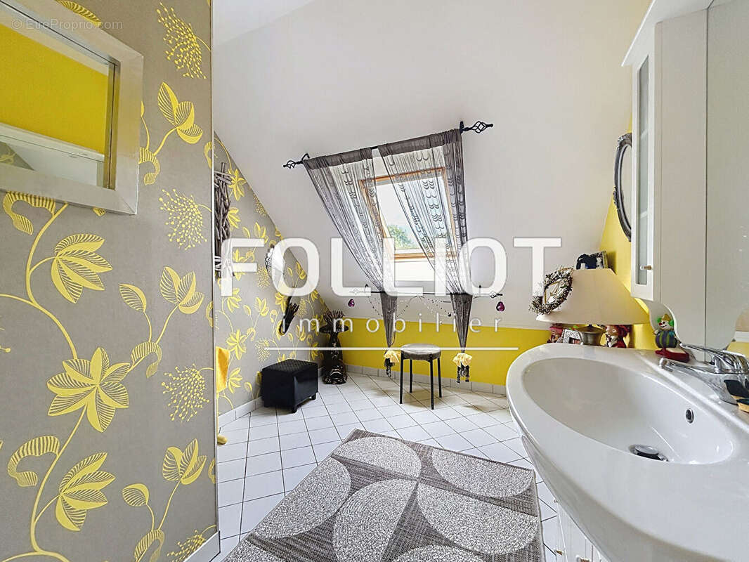 Maison à LONGUEVILLE