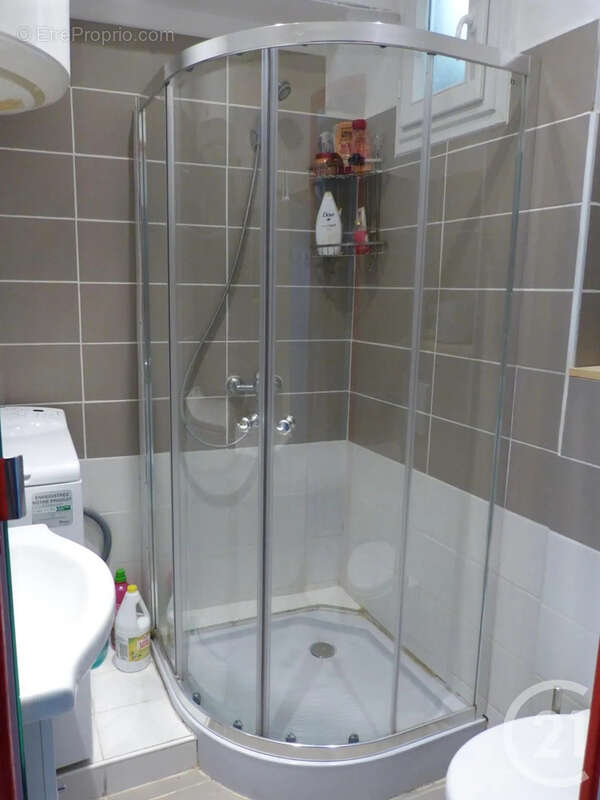 Appartement à MARSEILLE-5E